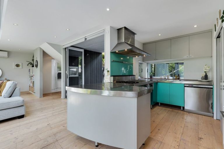 Photo of property in 50a Colonial Road, Birkenhead, Auckland, 0626