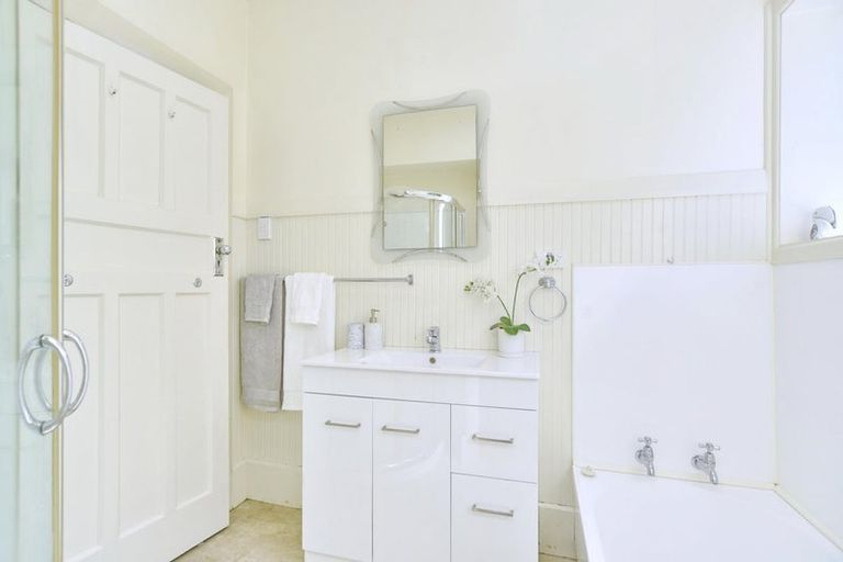 Photo of property in 102 Edinburgh Street, Spreydon, Christchurch, 8024