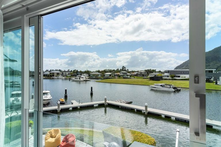 Photo of property in 122 Motu Hei, Pauanui, Hikuai, 3579
