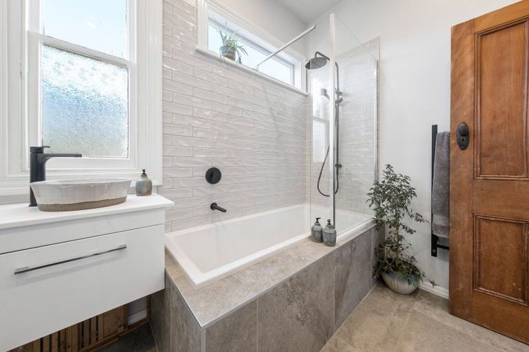 Photo of property in 81 Knowles Street, St Albans, Christchurch, 8052