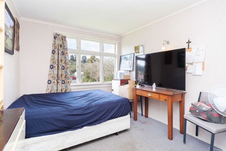 Photo of property in 21 Ongo Road, Hunterville, 4730