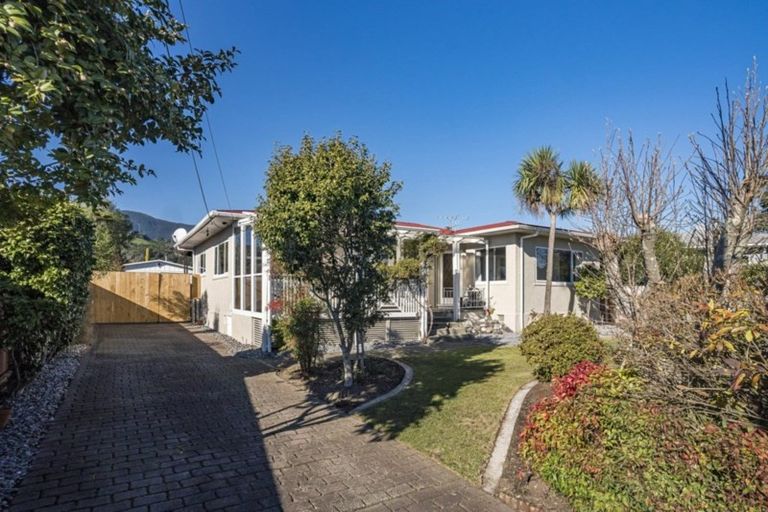 Photo of property in 37 Kaka Street, Stoke, Nelson, 7011