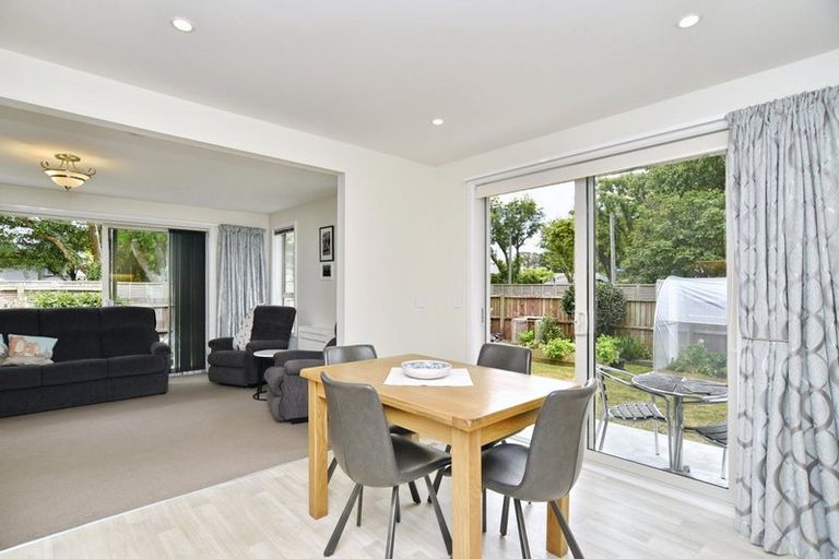 Photo of property in 1/36 Dee Street, St Albans, Christchurch, 8014