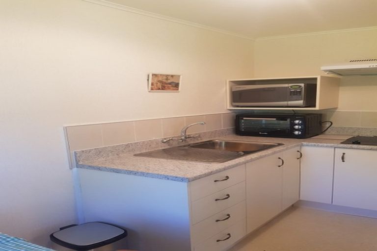 Photo of property in 85 Beauchamp Street, Karori, Wellington, 6012