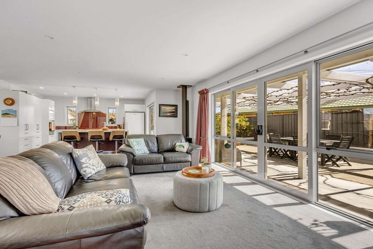 Photo of property in 6 Beamish Street, Frimley, Hastings, 4120