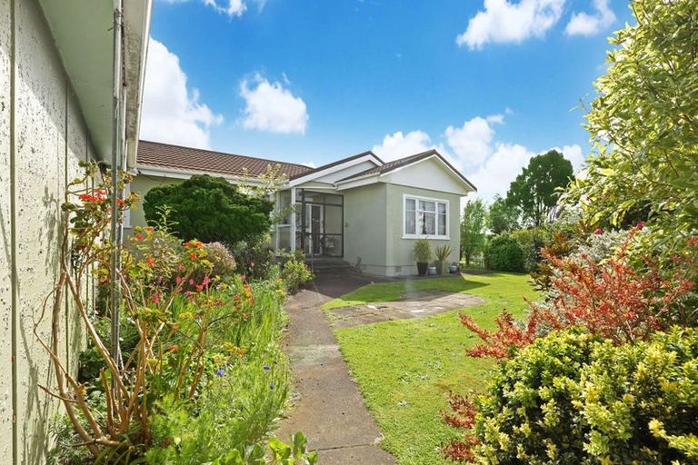 Photo of property in 5 Gloag Street, Waverley, 4510
