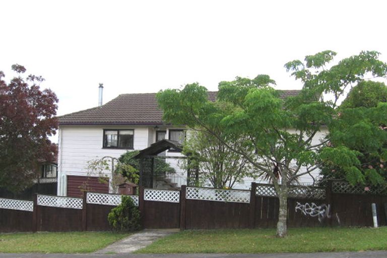Photo of property in 5 Glenbury Place, Massey, Auckland, 0614