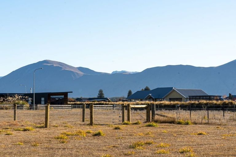Photo of property in 13 Tussock Crescent, Twizel, 7901