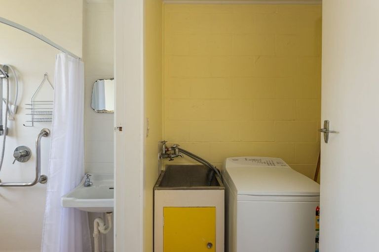 Photo of property in 4/225 Edgeware Road, Edgeware, Christchurch, 8013