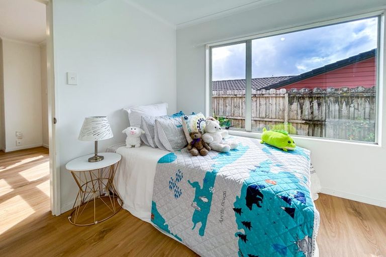 Photo of property in 11 Amherst Place, Albany, Auckland, 0632