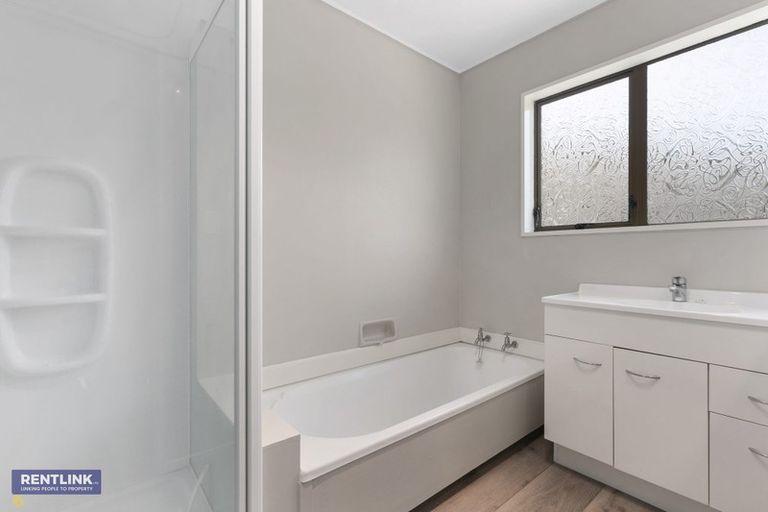 Photo of property in 2/118 Ranch Road, Mount Maunganui, 3116