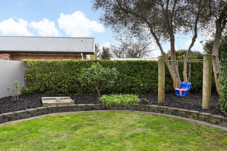 Photo of property in 28 Somerton Drive, Huntington, Hamilton, 3210