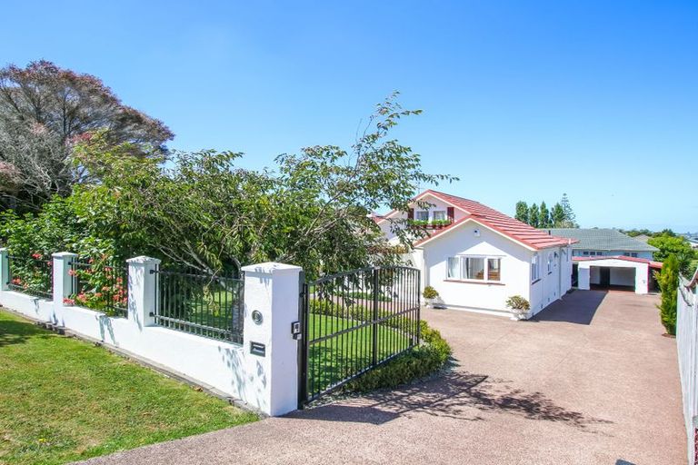 Photo of property in 6 Parker Avenue, New Lynn, Auckland, 0600