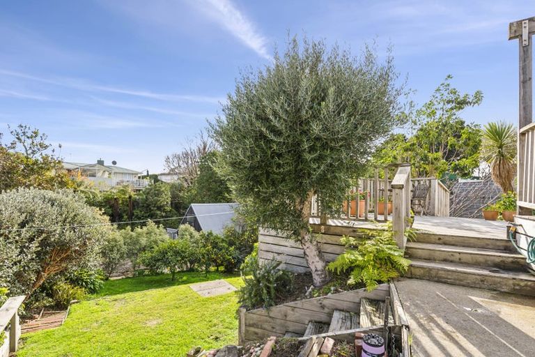 Photo of property in 43 Golf Road, Paraparaumu Beach, Paraparaumu, 5032