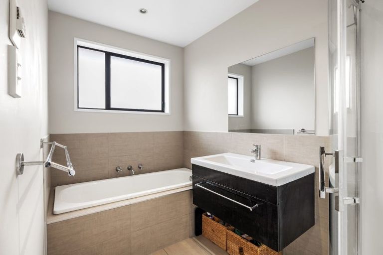 Photo of property in 58 Cowes Street, Avondale, Christchurch, 8061