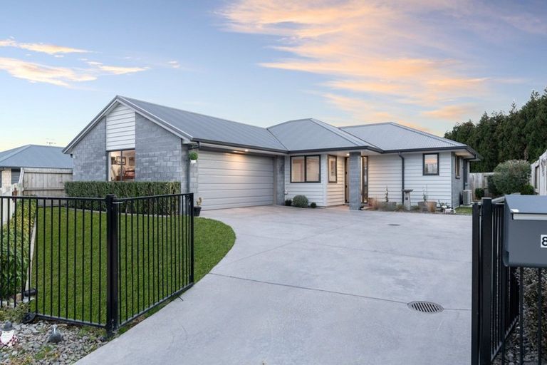 Photo of property in 8 Macloughlin Drive, Te Puke, 3119