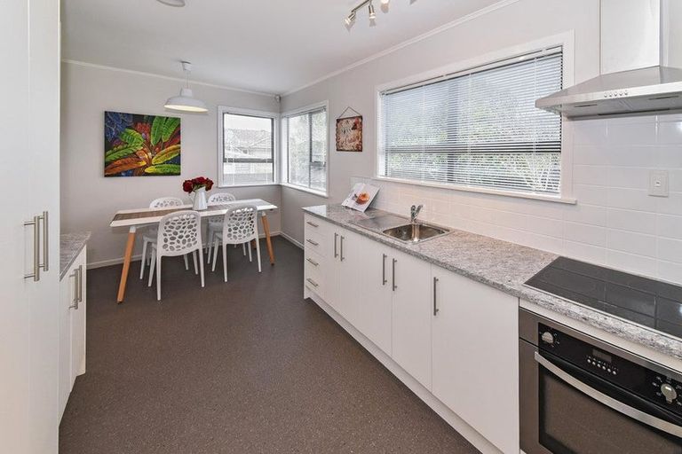Photo of property in 24 Lyncroft Street, Mangere East, Auckland, 2024