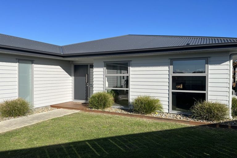 Photo of property in 17 Story Street, Foxton Beach, Foxton, 4815