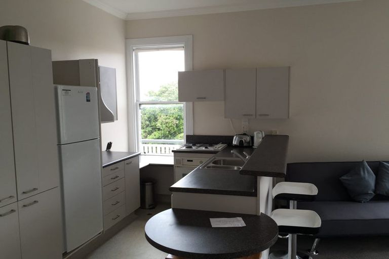 Photo of property in 10u1 Hobson Crescent, Thorndon, Wellington, 6011