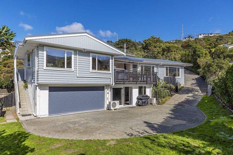 Photo of property in 50 Spencer Street, Crofton Downs, Wellington, 6035