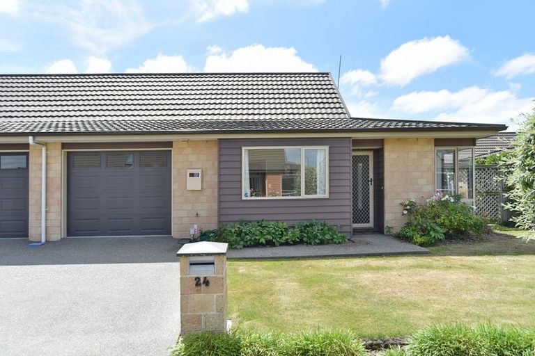 Photo of property in 3 Reeves Road, Rangiora, 7400