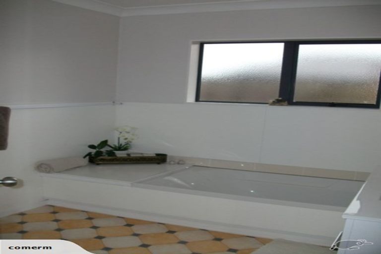 Photo of property in 14 Loveridge Place, Morrinsville, 3300