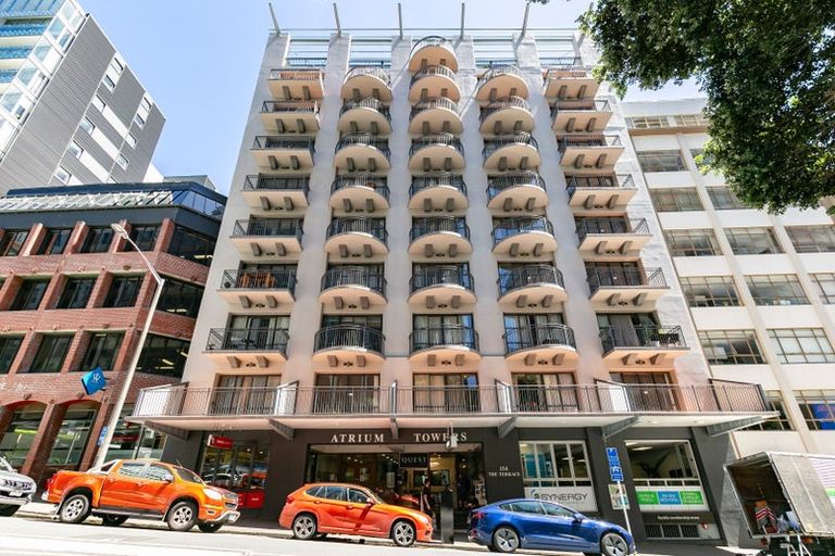 Photo of property in Atrium Towers, 1h/154 The Terrace, Wellington Central, Wellington, 6011