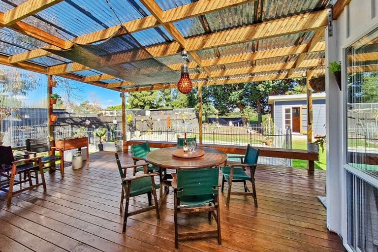 Photo of property in 1565 State Highway 3, Awahuri, Palmerston North, 4476