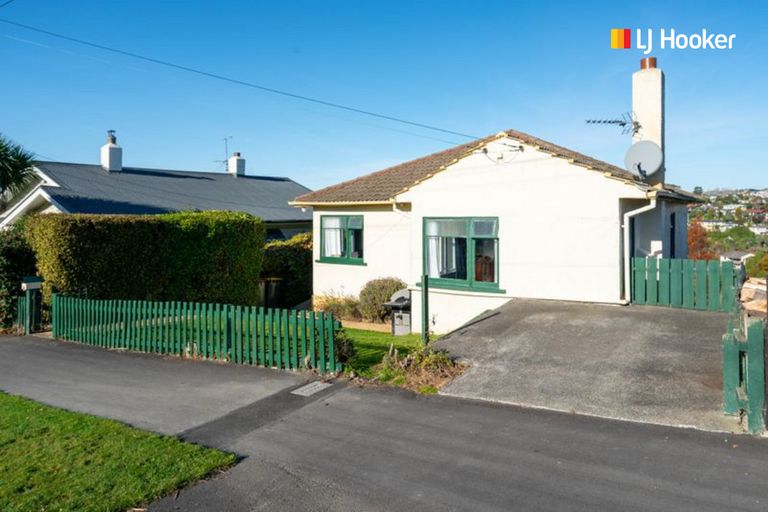 Photo of property in 35 Nottingham Crescent, Calton Hill, Dunedin, 9012