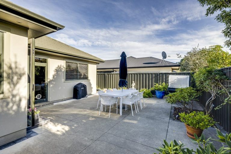 Photo of property in 15a Harpham Street, Taradale, Napier, 4112