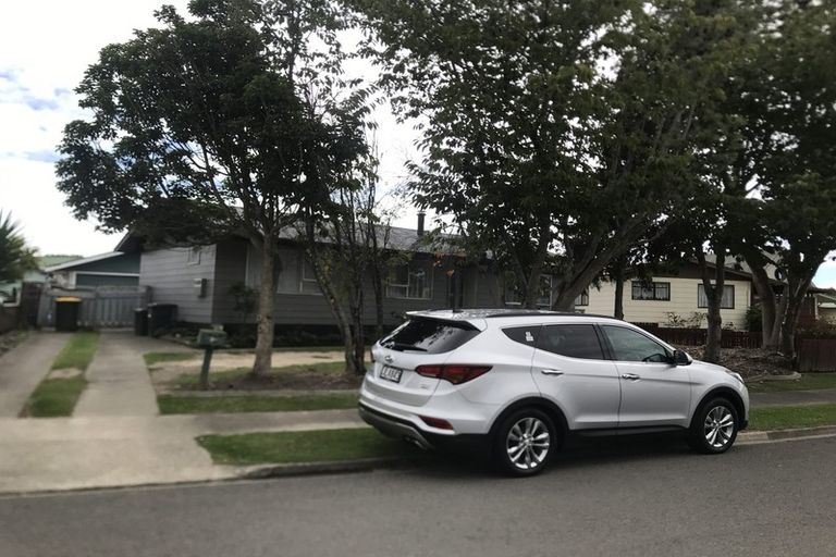 Photo of property in 10 Farnworth Crescent, Whakatane, 3120