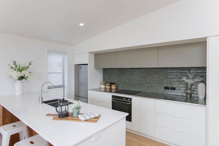 Photo of property in 38 Mangamoteo Street, Lytton West, 4071