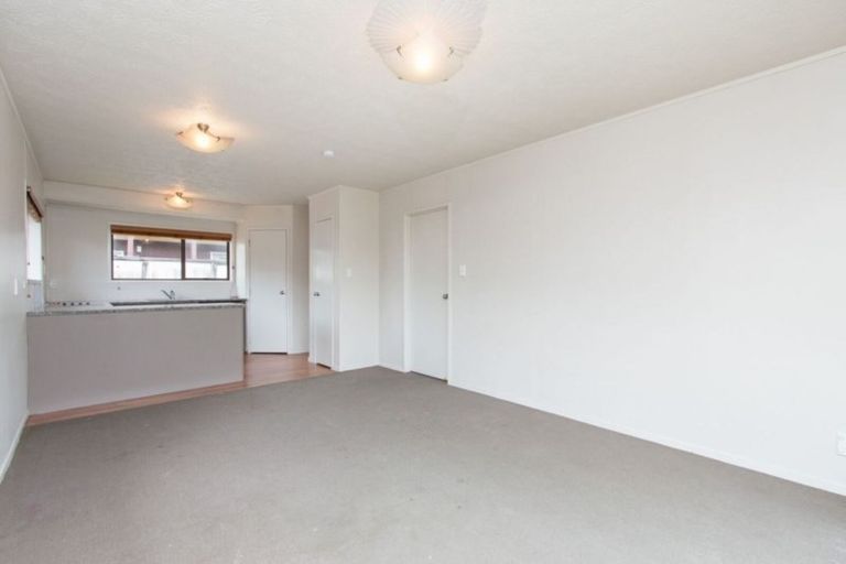 Photo of property in 2/6 Miami Street, Mangere East, Auckland, 2024