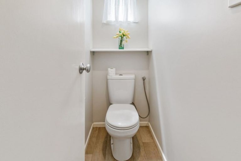 Photo of property in 3 Grimshaw Place, Henderson, Auckland, 0612