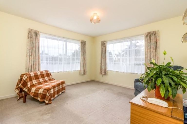 Photo of property in 17 Omega Place, Casebrook, Christchurch, 8051