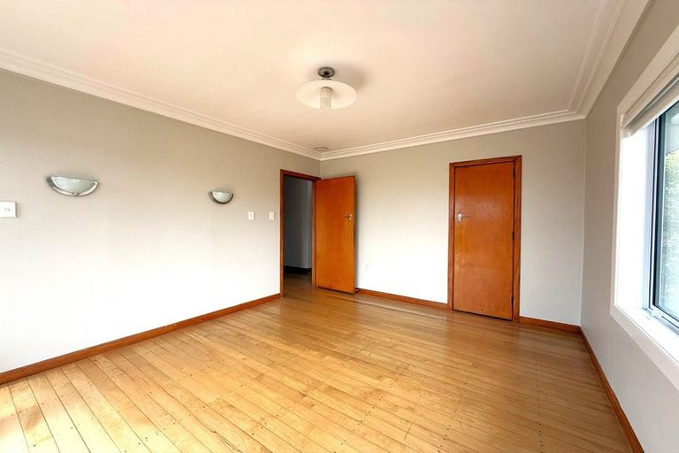 Photo of property in 939 East Coast Road, Torbay, Auckland, 0630