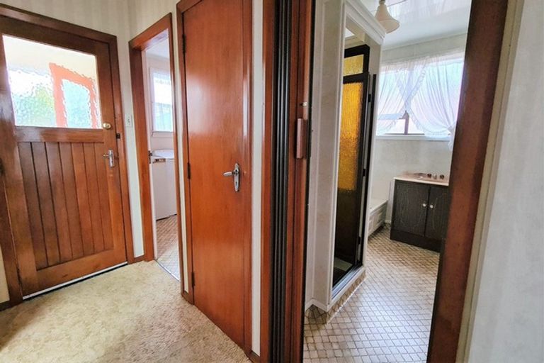 Photo of property in 150 Miranda Street, Stratford, 4332