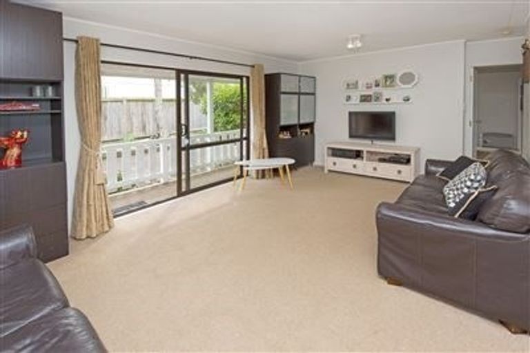 Photo of property in 47a Matai Road, Stanmore Bay, Whangaparaoa, 0932