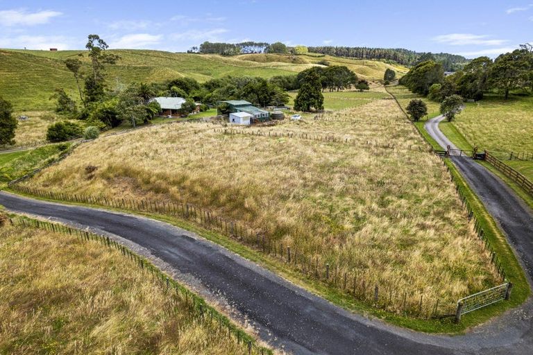 Photo of property in 77 Dorset Road, Hillsborough, New Plymouth, 4372