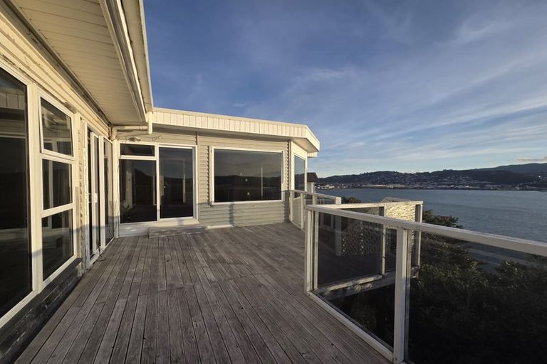 Photo of property in 103 Maupuia Road, Maupuia, Wellington, 6022