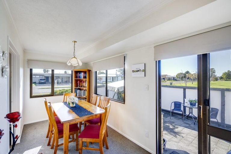 Photo of property in 31 Glamorgan Avenue, Tamatea, Napier, 4112