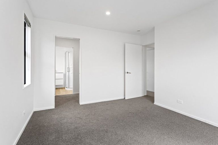 Photo of property in 12 John Gibb Street, Belfast, 8051
