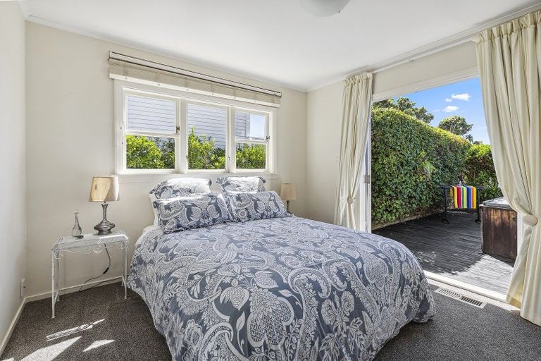 Photo of property in 75 Karepa Street, Brooklyn, Wellington, 6021