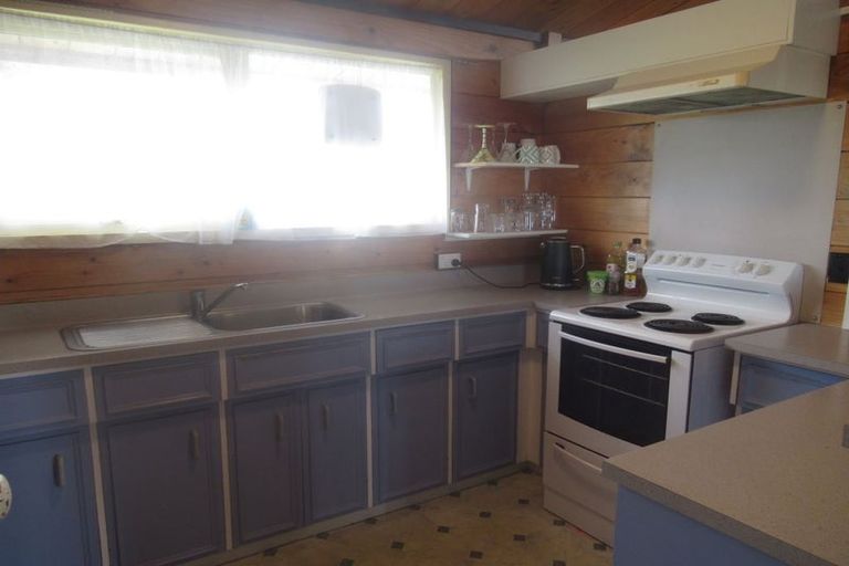 Photo of property in 21 Weggery Drive, Waikanae Beach, Waikanae, 5036