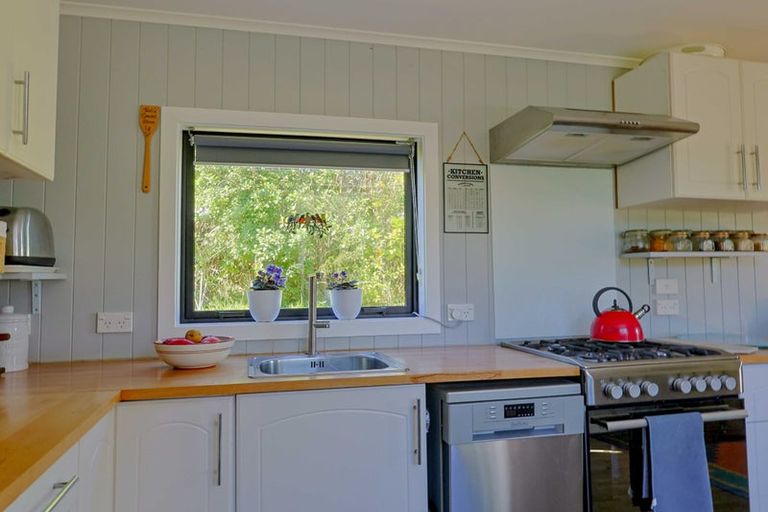 Photo of property in 245 Horokiwi Road, Horokiwi, Wellington, 5016
