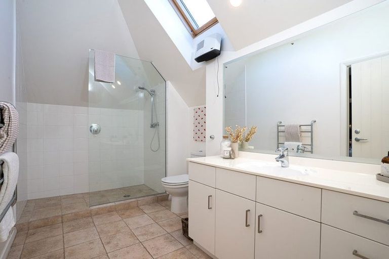 Photo of property in 23a Hyndhope Road, Kennedys Bush, Christchurch, 8025