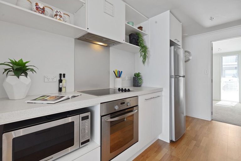 Photo of property in 213/332 Maunganui Road, Mount Maunganui, 3116