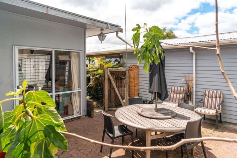 Photo of property in 10 Udy Street, Greytown, 5712