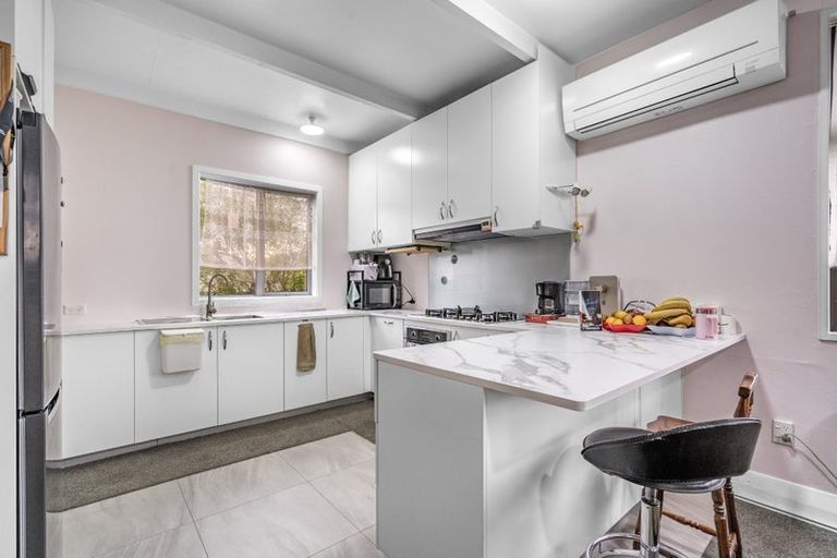 Photo of property in 36 Holloway Street, Waikiwi, Invercargill, 9810