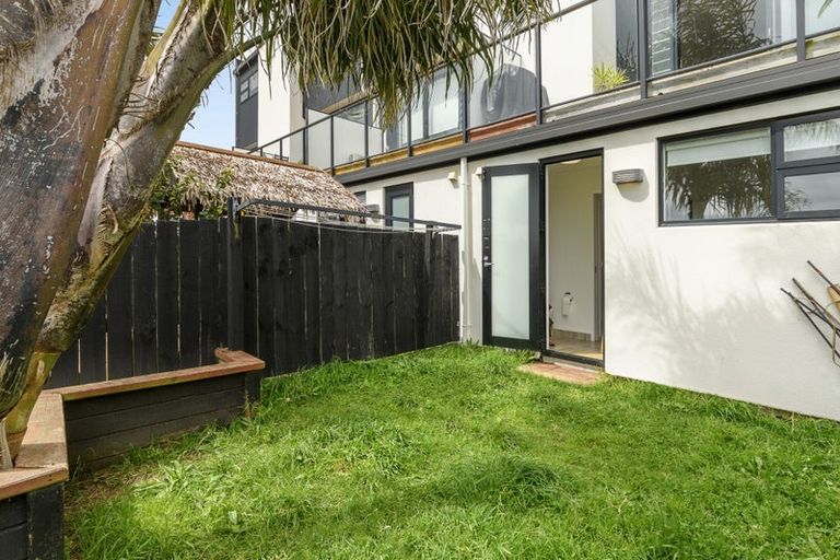 Photo of property in 11/22 Ashley Place, Papamoa Beach, Papamoa, 3118
